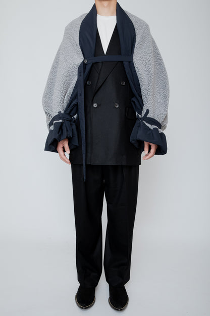 BLANKET MANTLE / GRAY