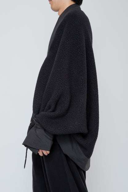 BLANKET MANTLE / BLACK