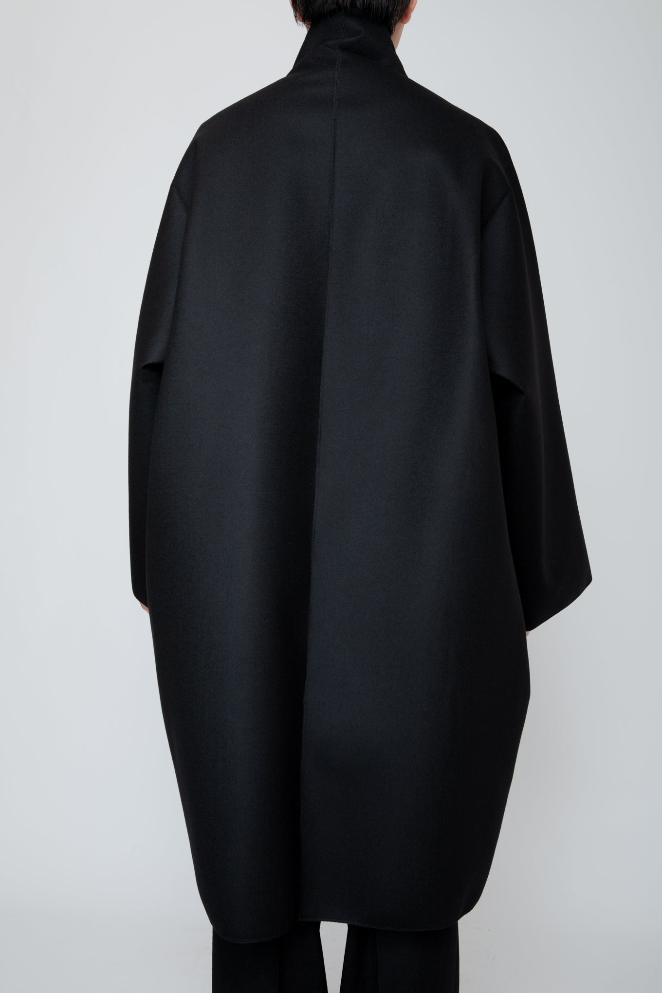 COCOON COAT / BLACK