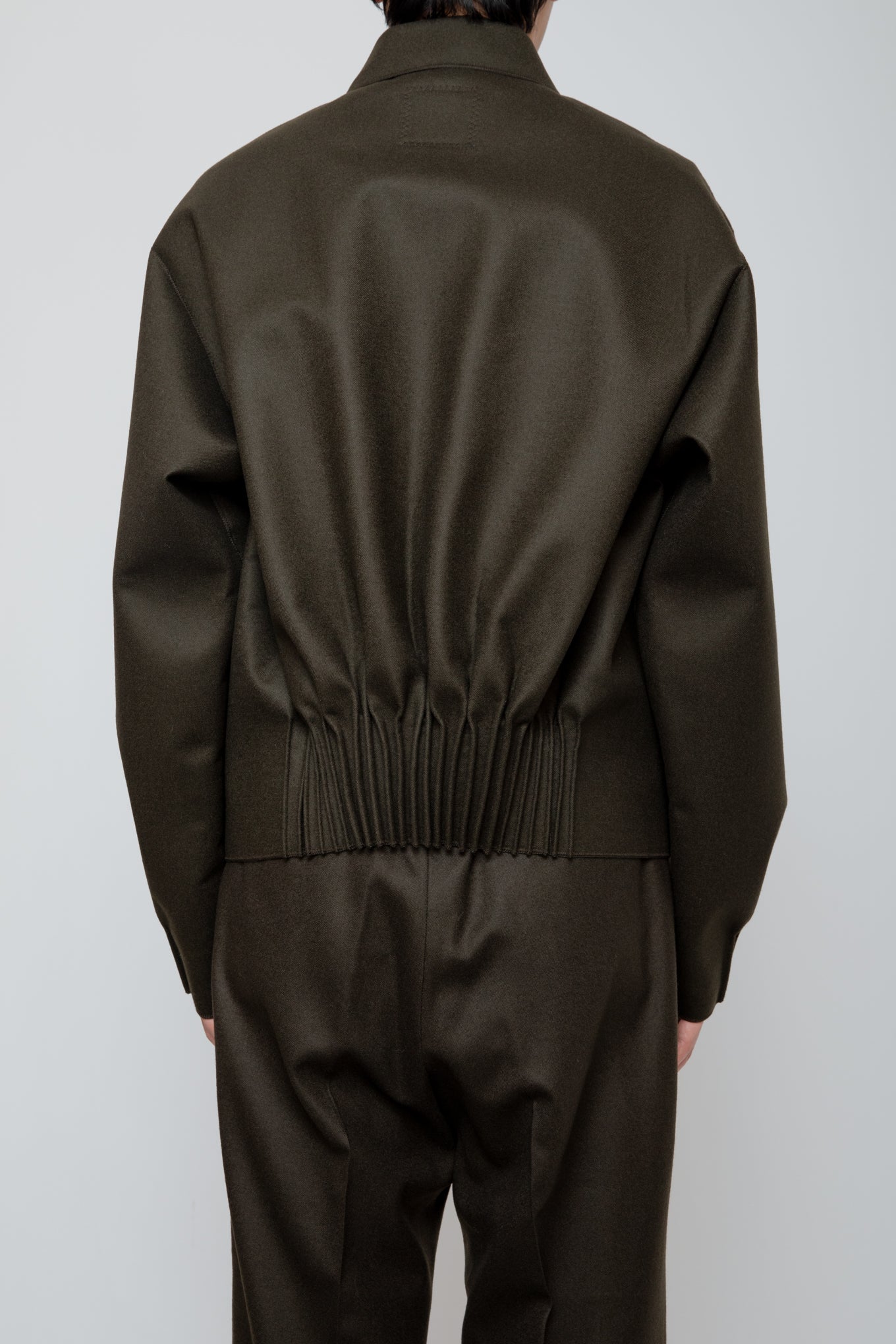 BUMPY GATHERED JACKET / DARK OLIVE