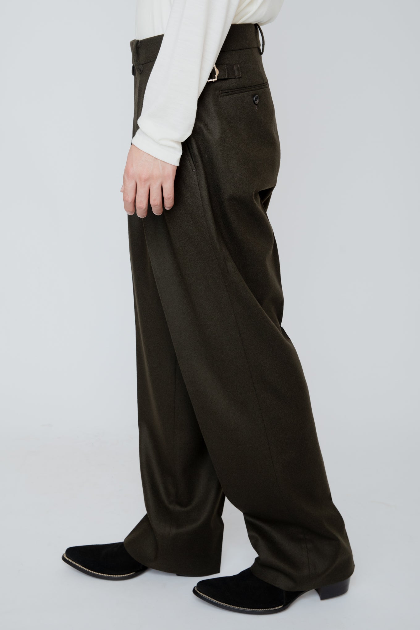 WIDE TROUSERS / DARK OLIVE