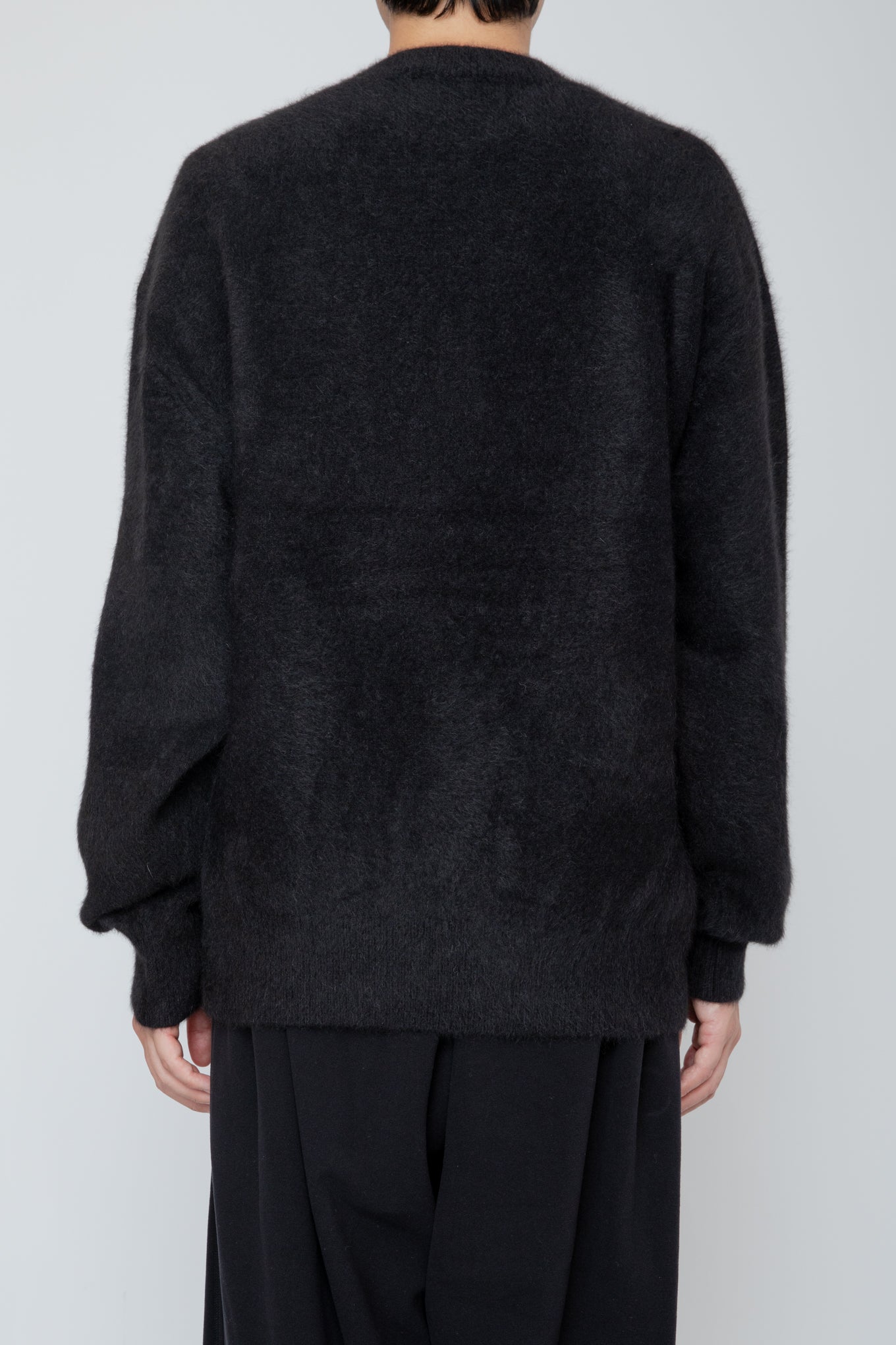 FOX CASHMERE CREW NECK SWEATER / BLACK