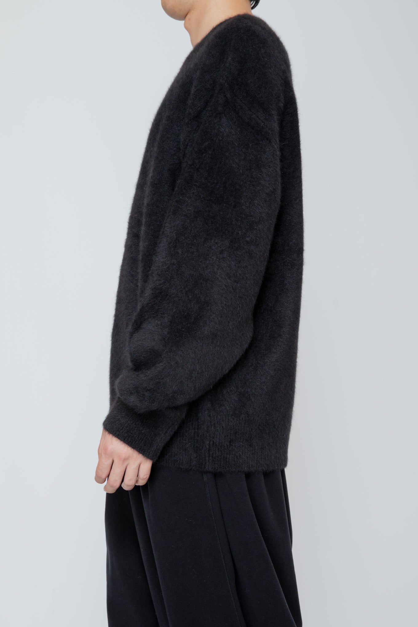FOX CASHMERE CREW NECK SWEATER / BLACK