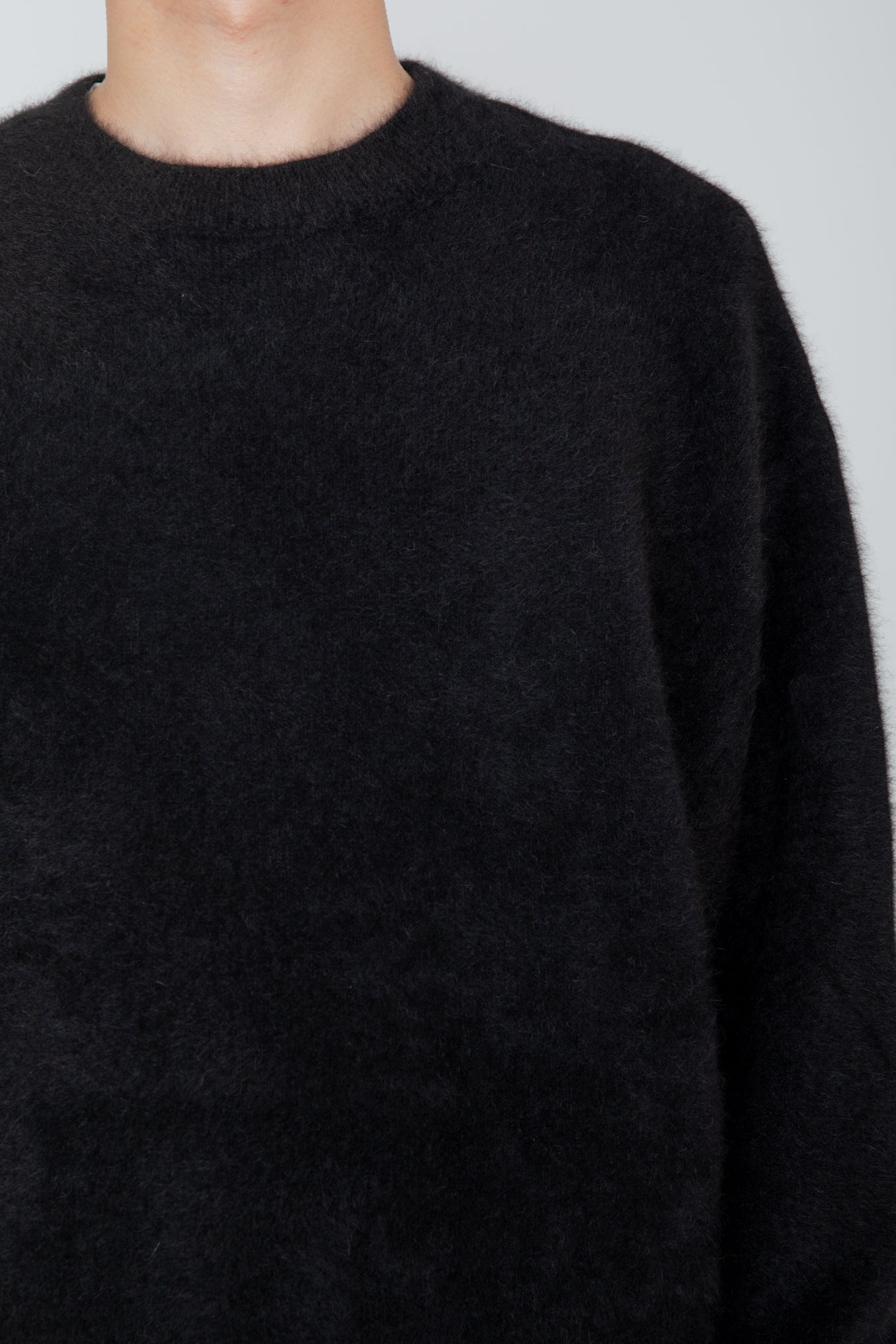 FOX CASHMERE CREW NECK SWEATER / BLACK