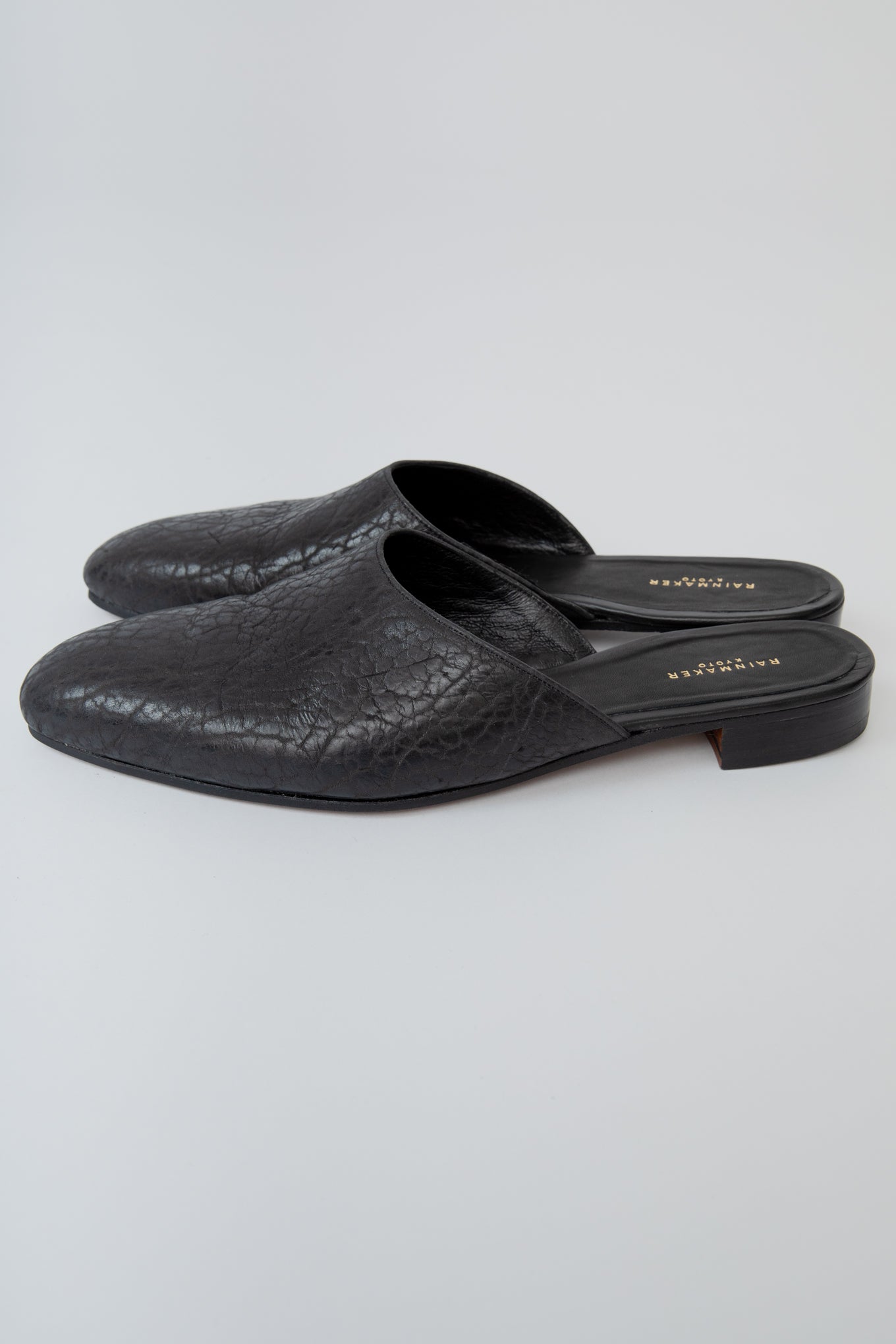 LEATHER MULE / BLACK(FUR SEAL) – RAINMAKER KYOTO