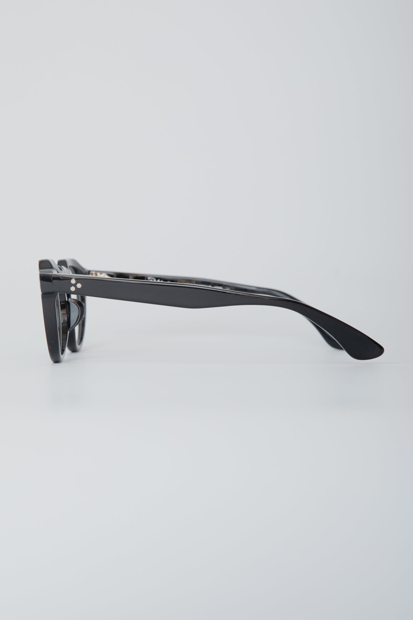 CROWN PANTO / FRAME-BLACK  LENS- CLEAR