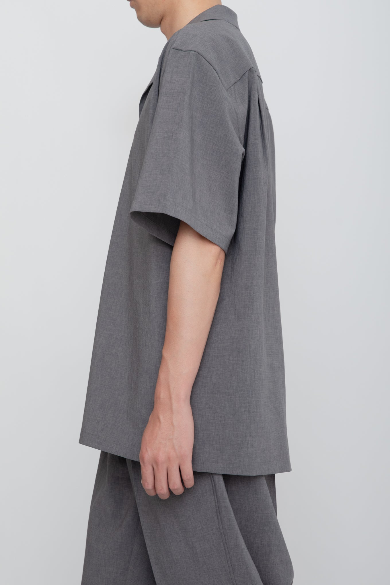 OPEN COLLAR SHIRT / GRAY