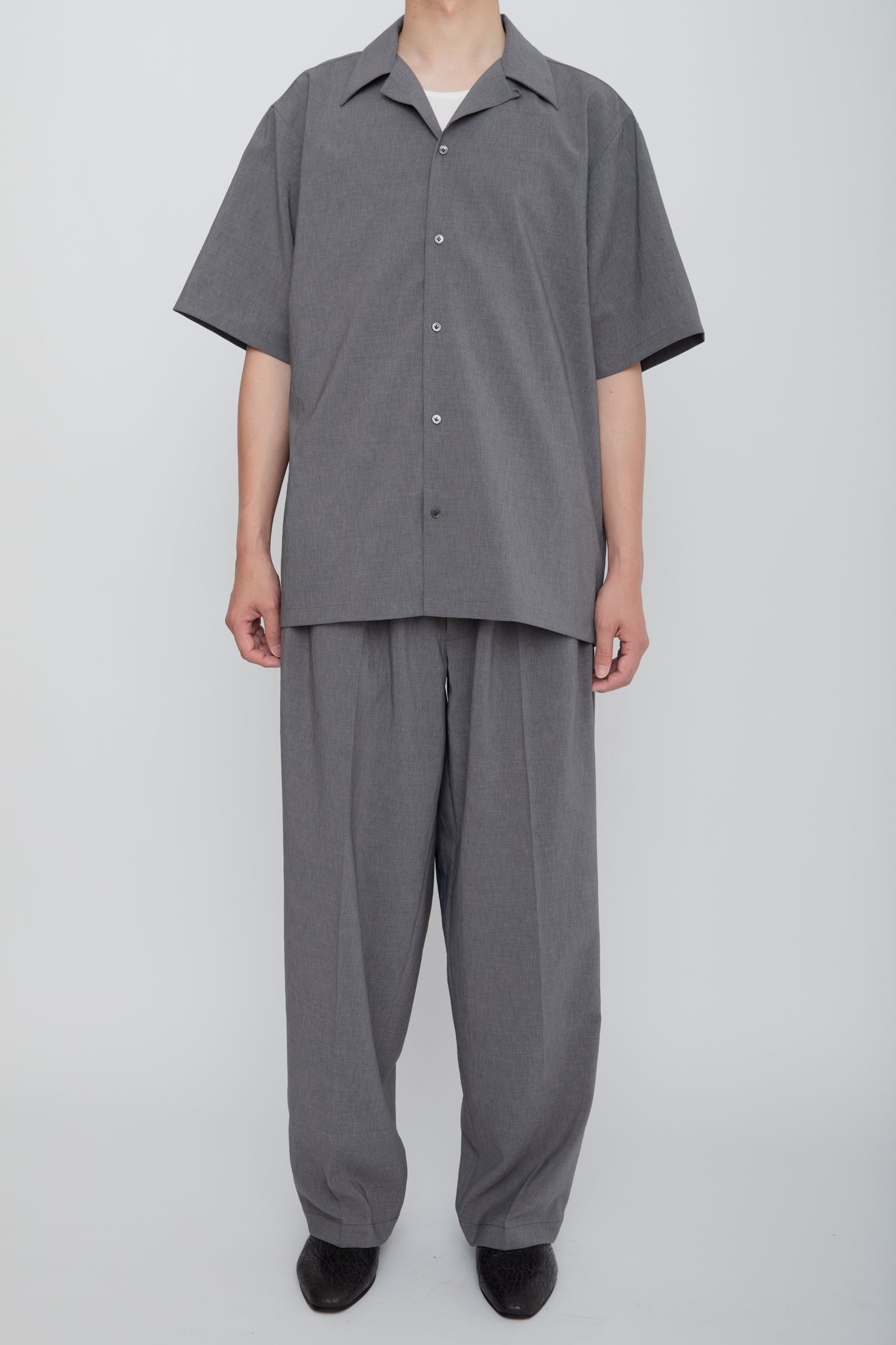 OPEN COLLAR SHIRT / GRAY