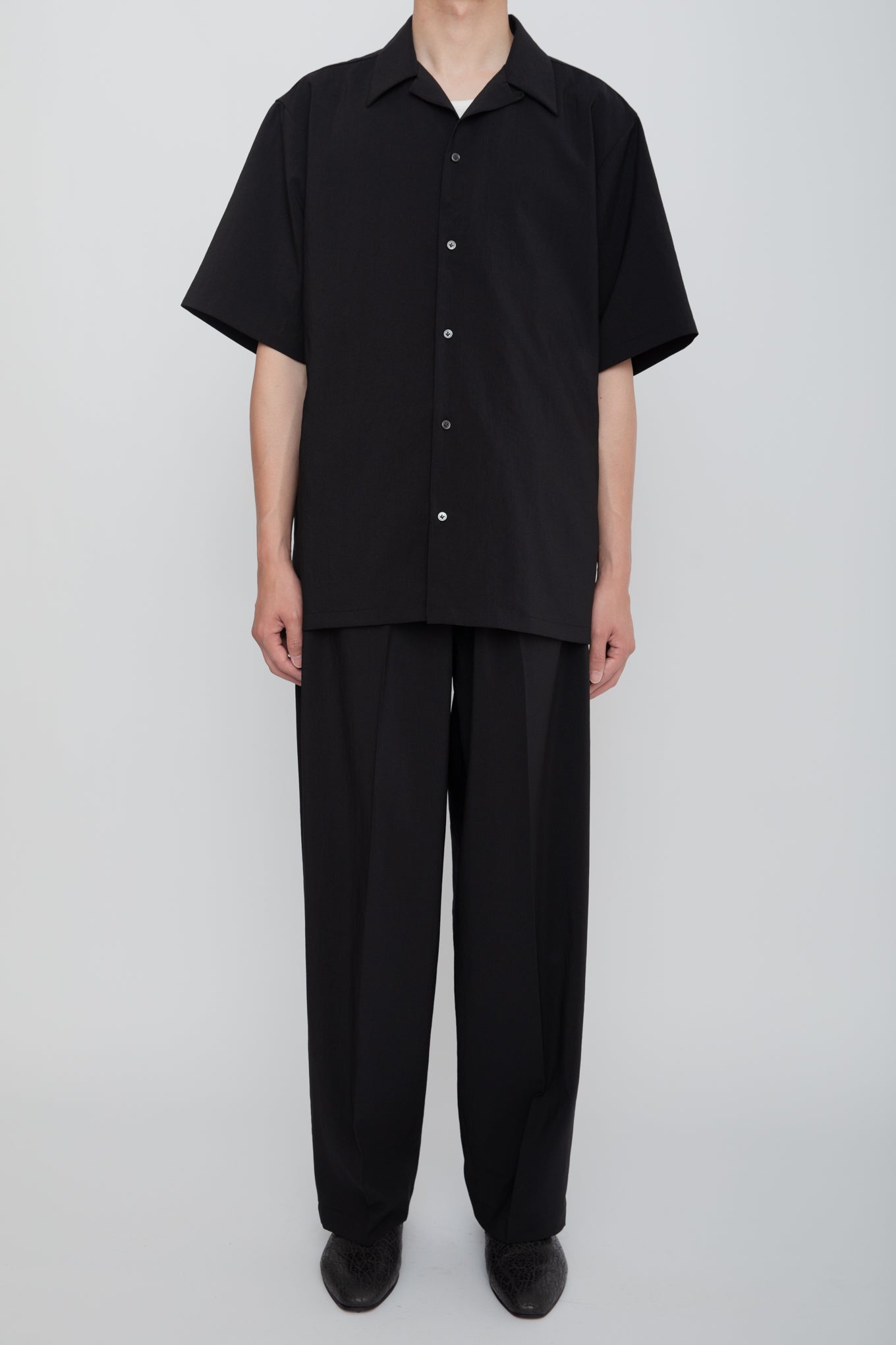 OPEN COLLAR SHIRT / BLACK