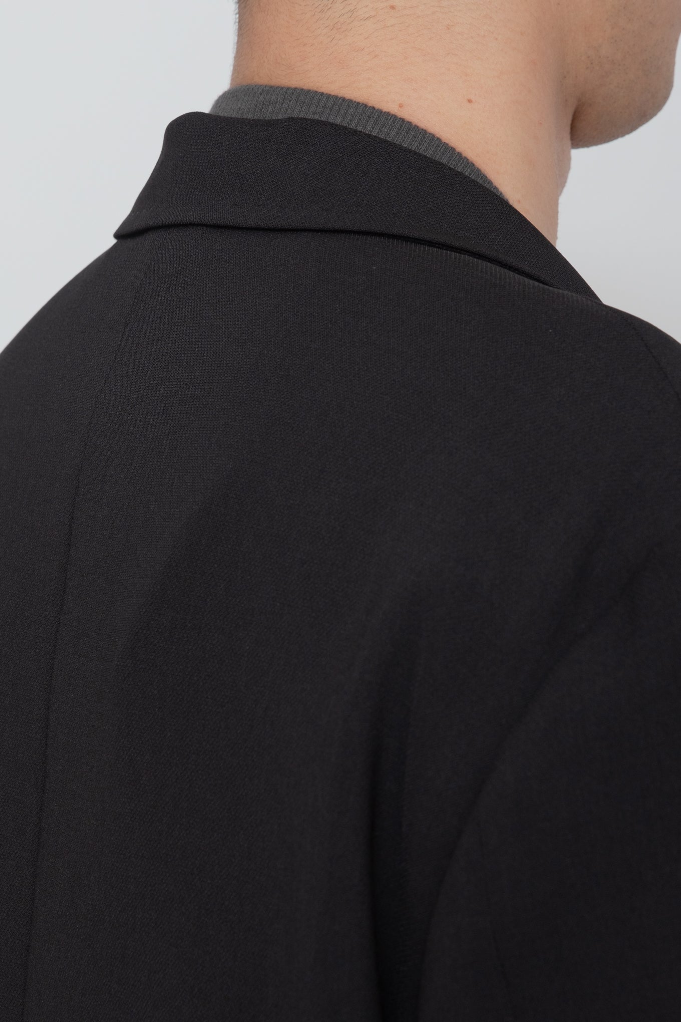 HIGH BACK COLLAR TEE  /  GRAY