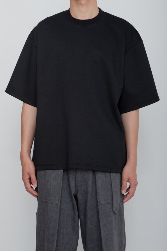 HIGH BACK COLLAR TEE  /  BLACK