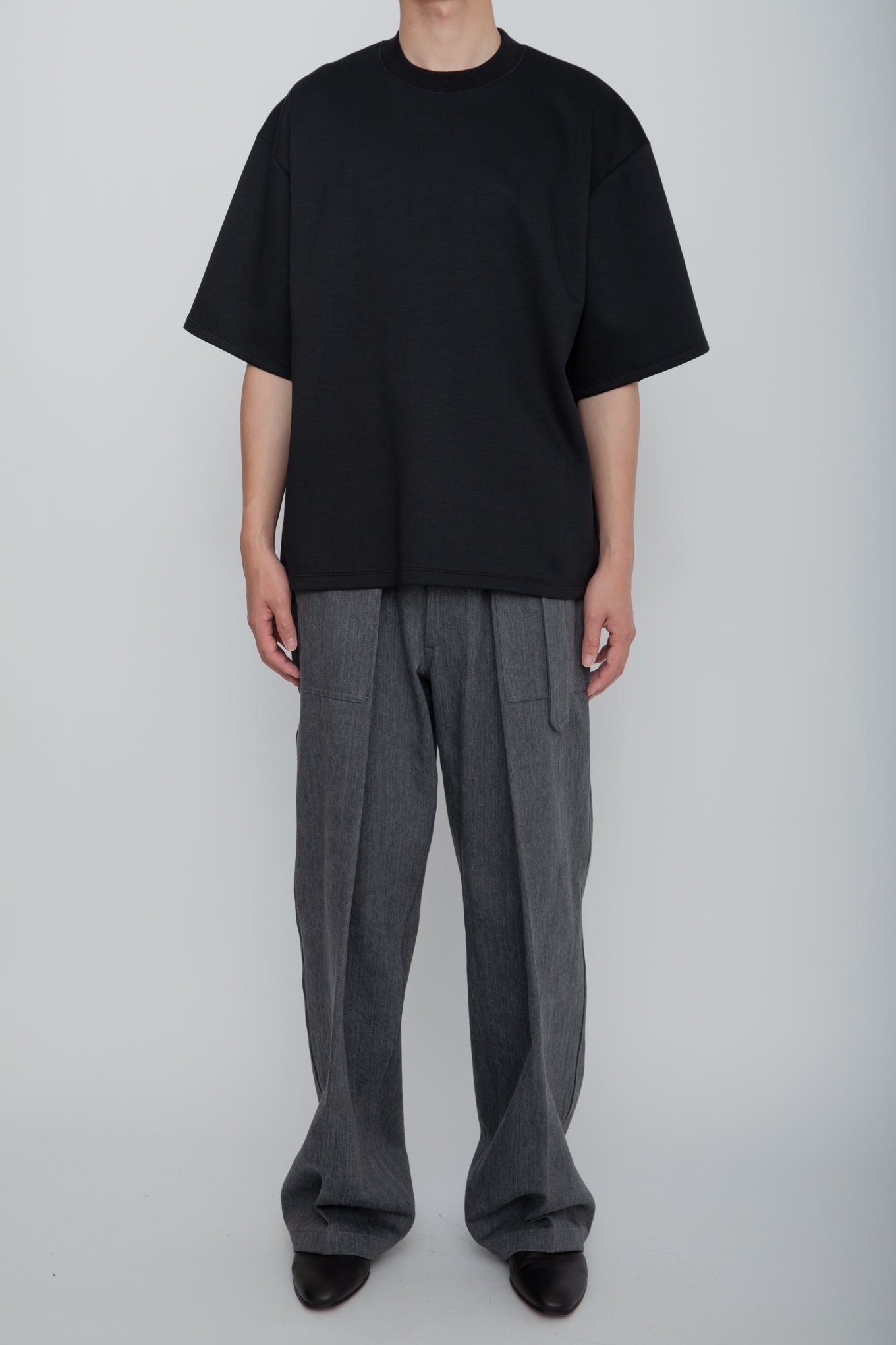 HIGH BACK COLLAR TEE  /  BLACK