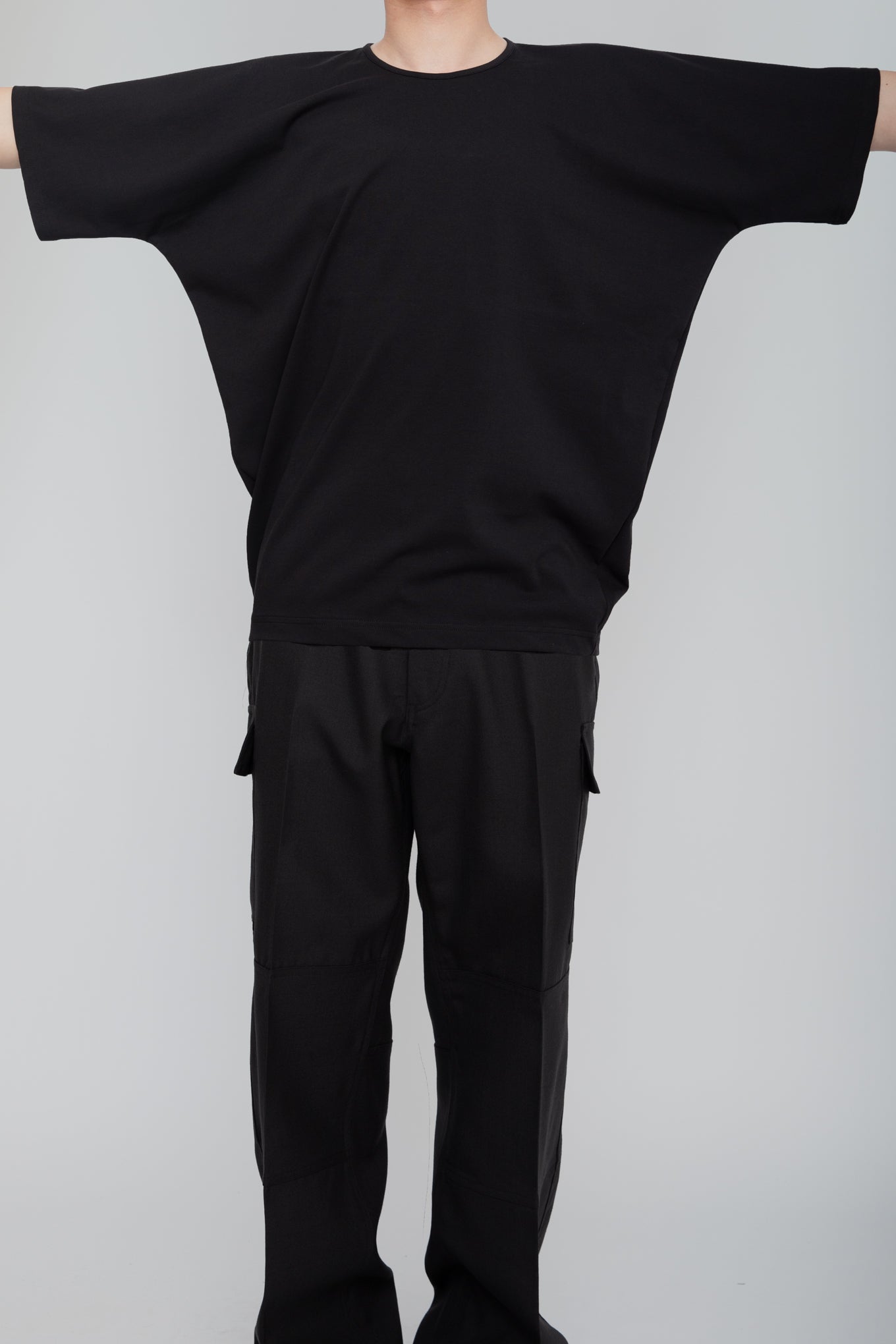 KIMONO SLEEVE TEE  /  BLACK