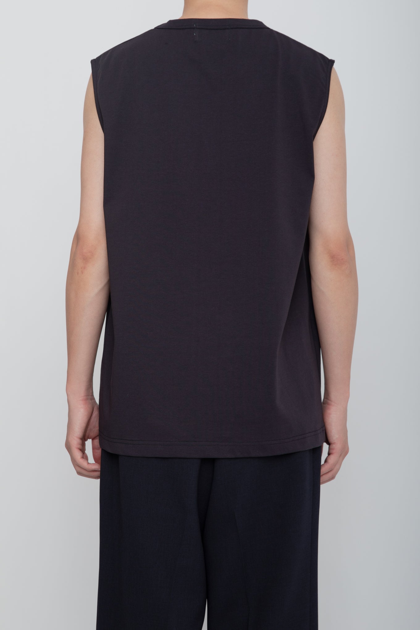 NO SLEEVE TEE  /  NAVY