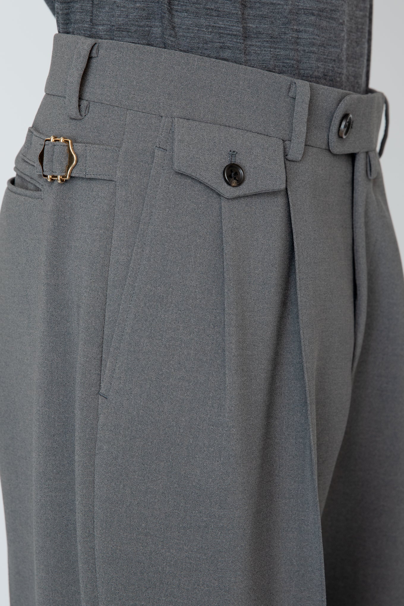 WIDE SEMI-FLARED TROUSERS / CHANEZUMI