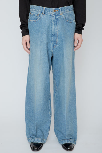 WIDE SEMI-FLARED 5-POCKET PANTS / LIGHT INDIGO