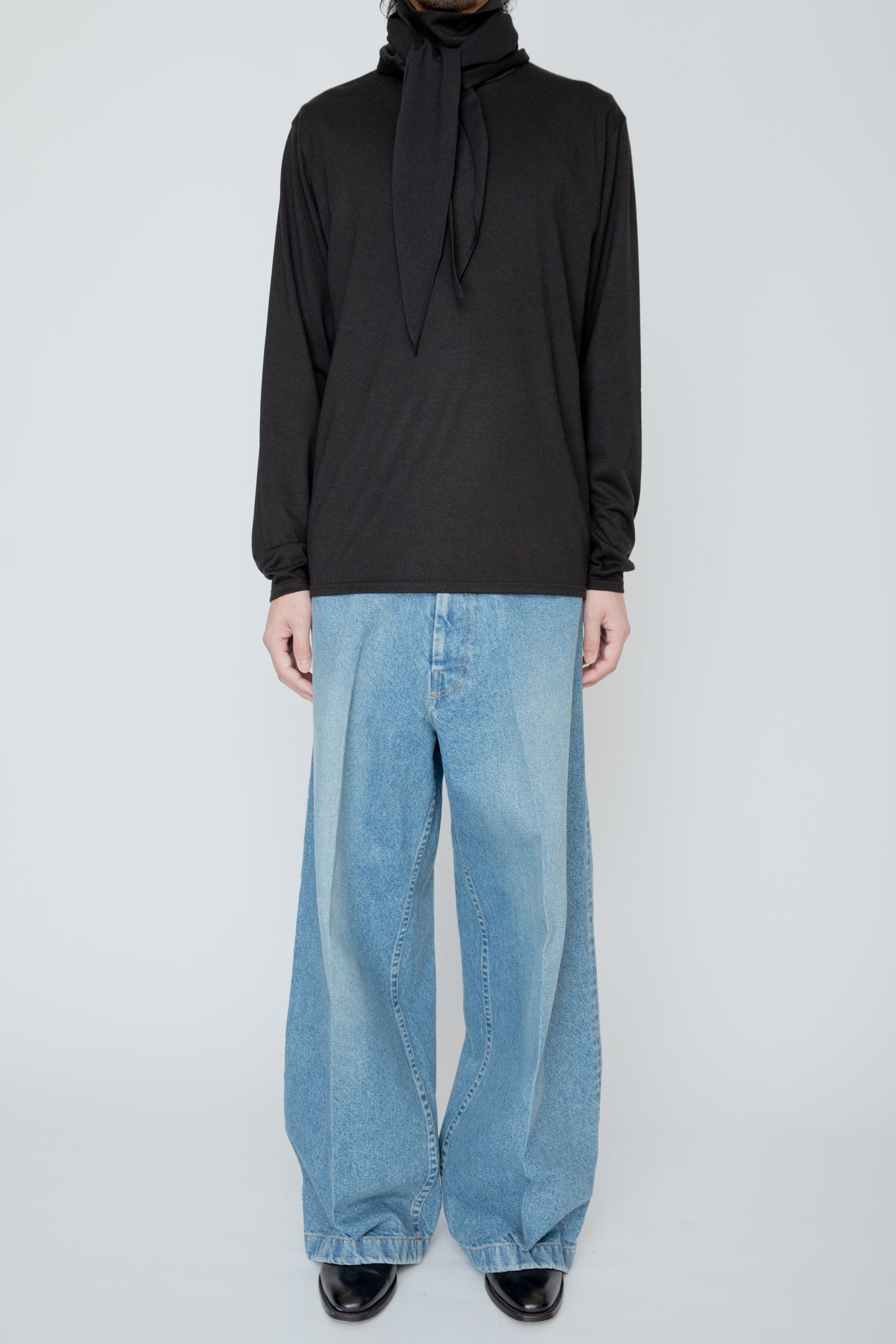 WIDE SEMI-FLARED 5-POCKET PANTS / LIGHT INDIGO