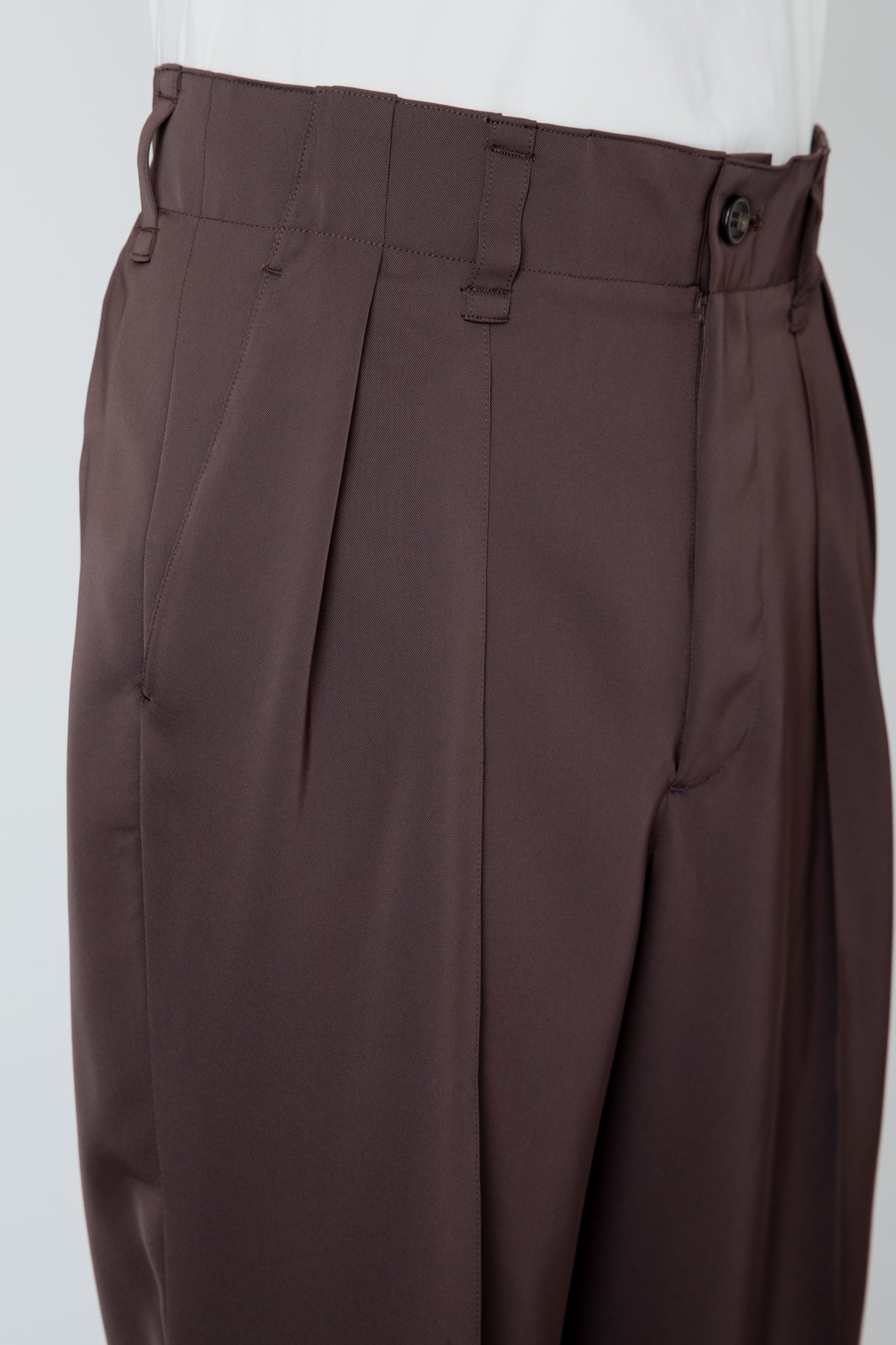 SUPPLE WIDE-LEG PANTS / BROWN