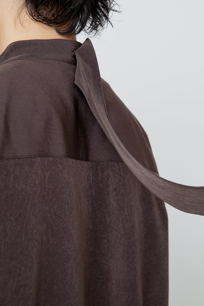 DETACHABLE SCARF-COLLAR SHIRT / BROWN