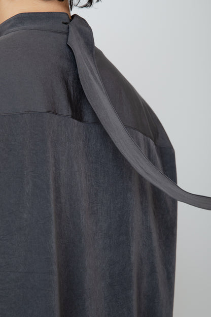 DETACHABLE SCARF-COLLAR SHIRT / CHARCOAL