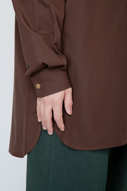 METAL-BUTTONED CUFF LONG SHIRT / BROWN