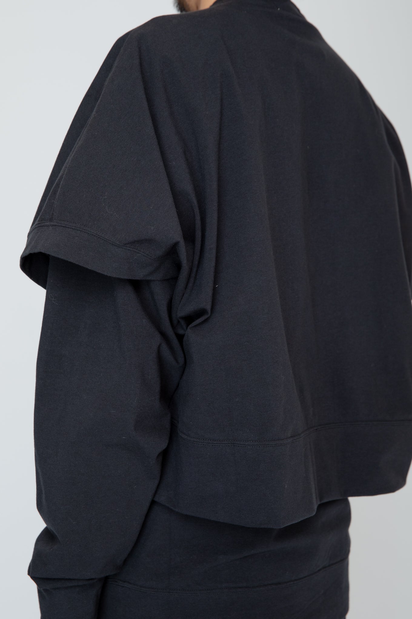 LAYERED LONG TEE / BLACK