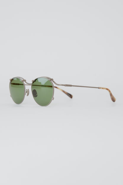 G90 / FRAME-MATTE TITANIUM LENS-GREEN