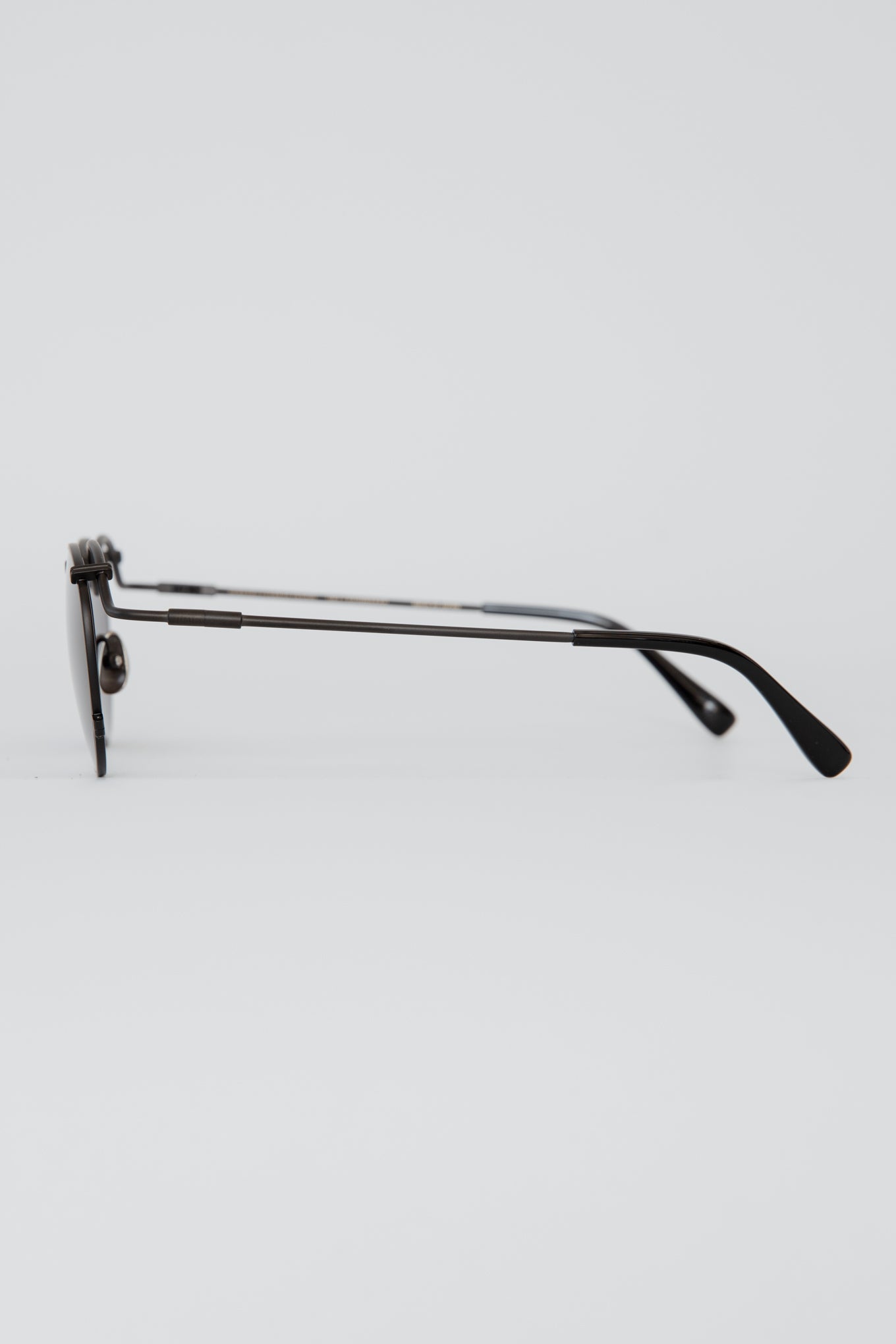 G90 / FRAME-MATTE IP BLACK LENS-BLACK