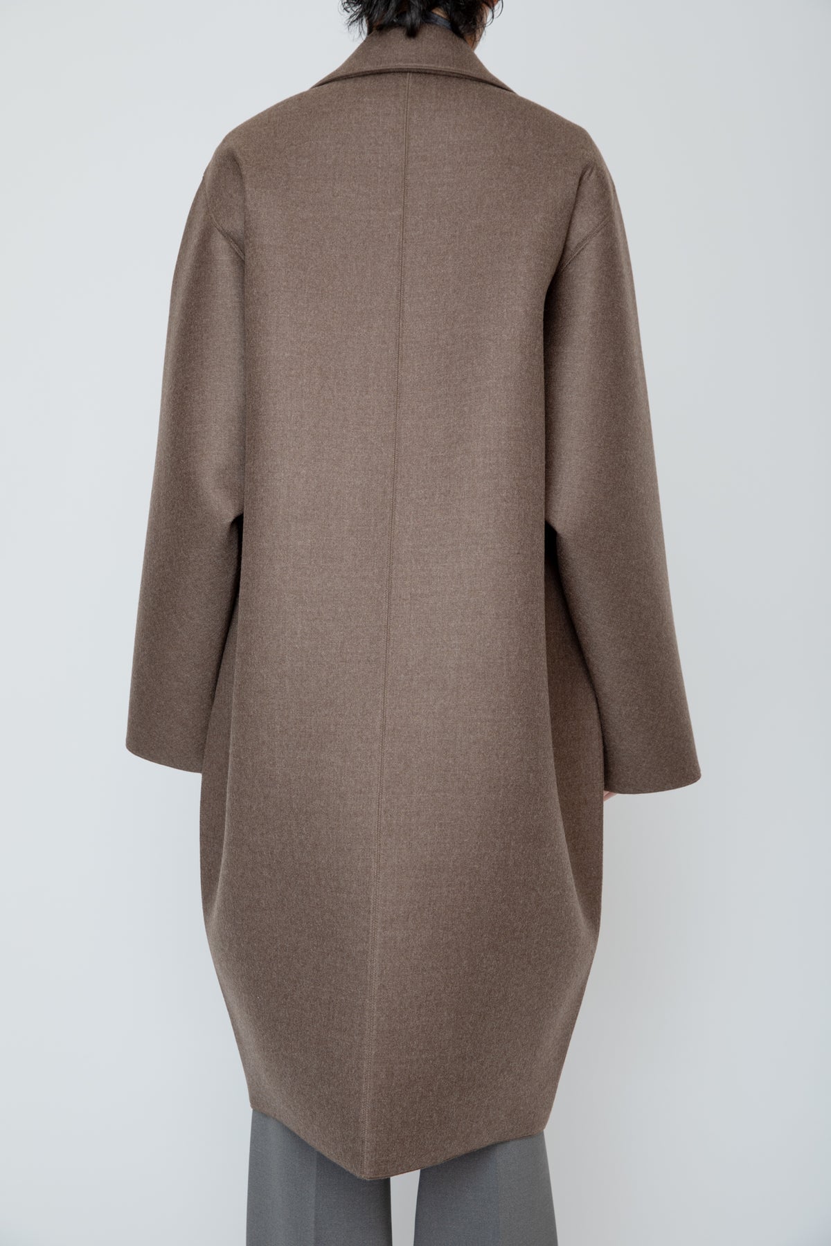 LOFTED ULSTER COAT / BROWN