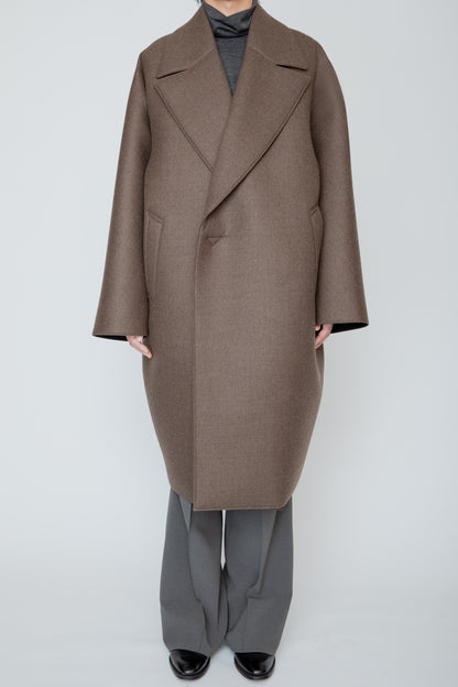 LOFTED ULSTER COAT / BROWN