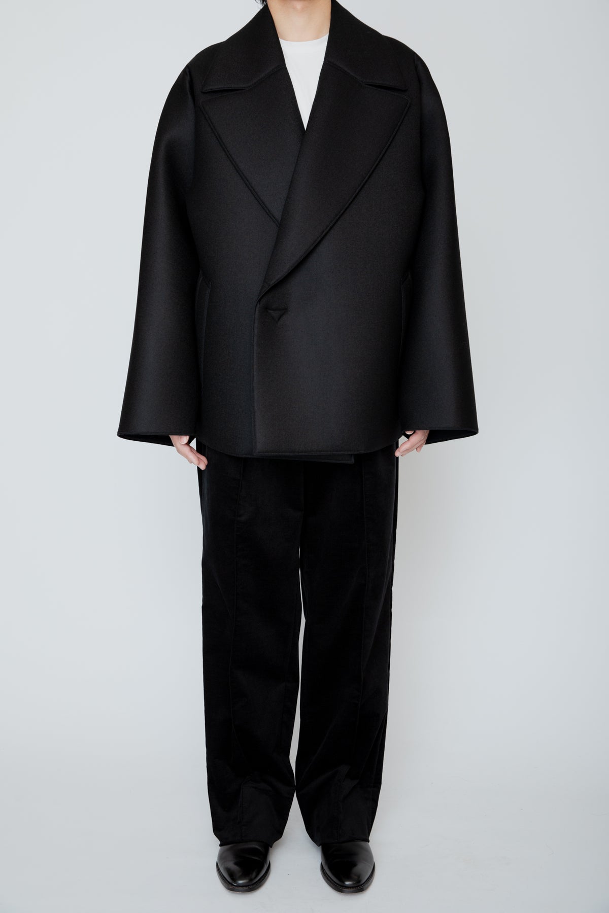 LOFTED ULSTER SHORT COAT / BLACK