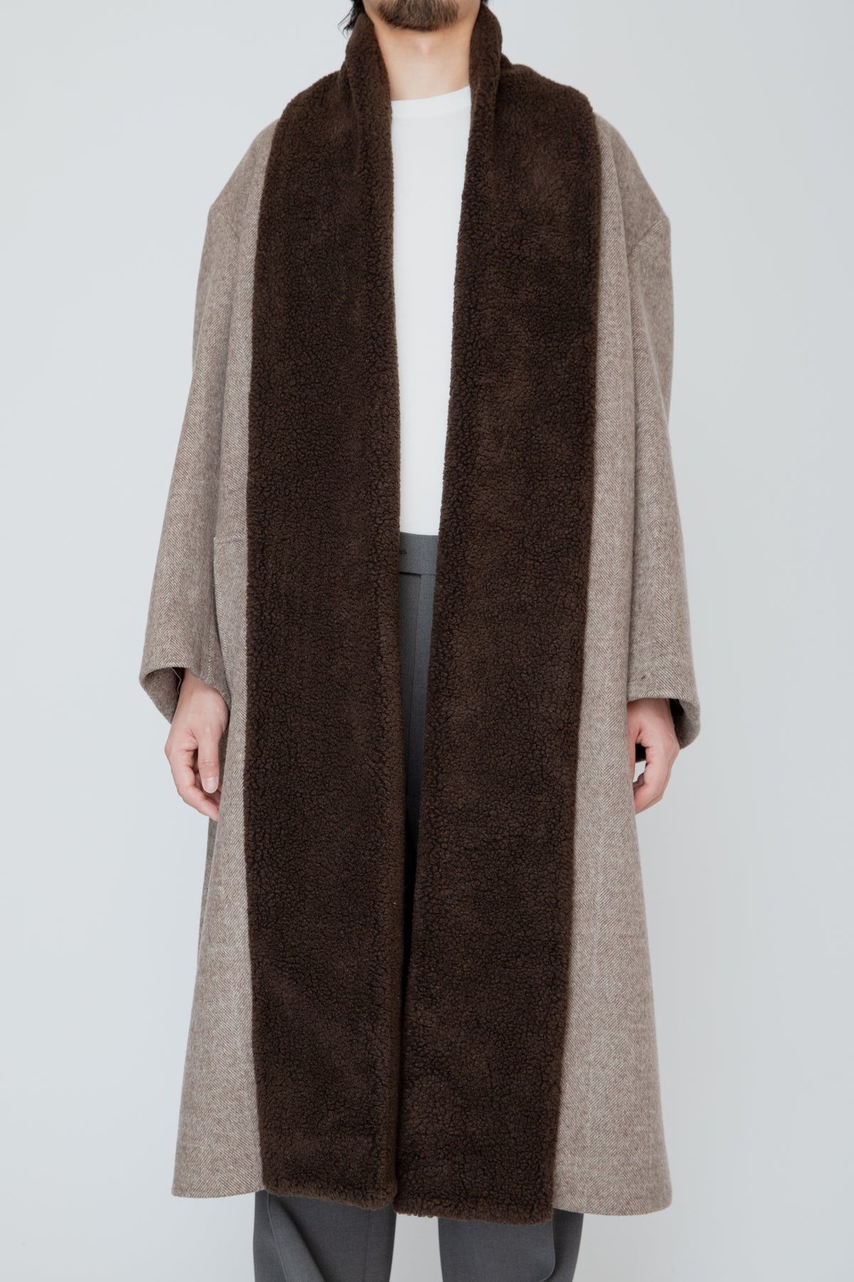 BELTED SHERPA COAT / BROWN HERRINGBONE