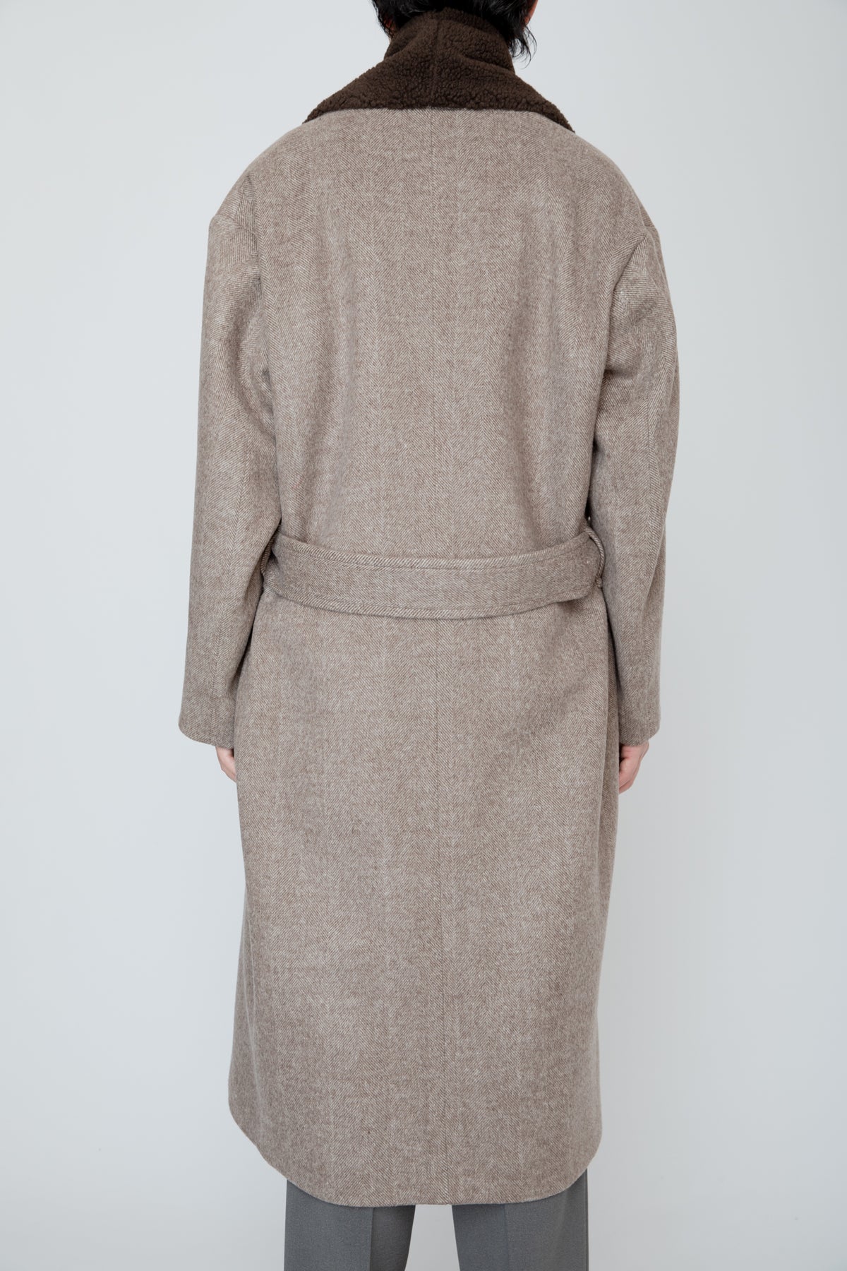 BELTED SHERPA COAT / BROWN HERRINGBONE