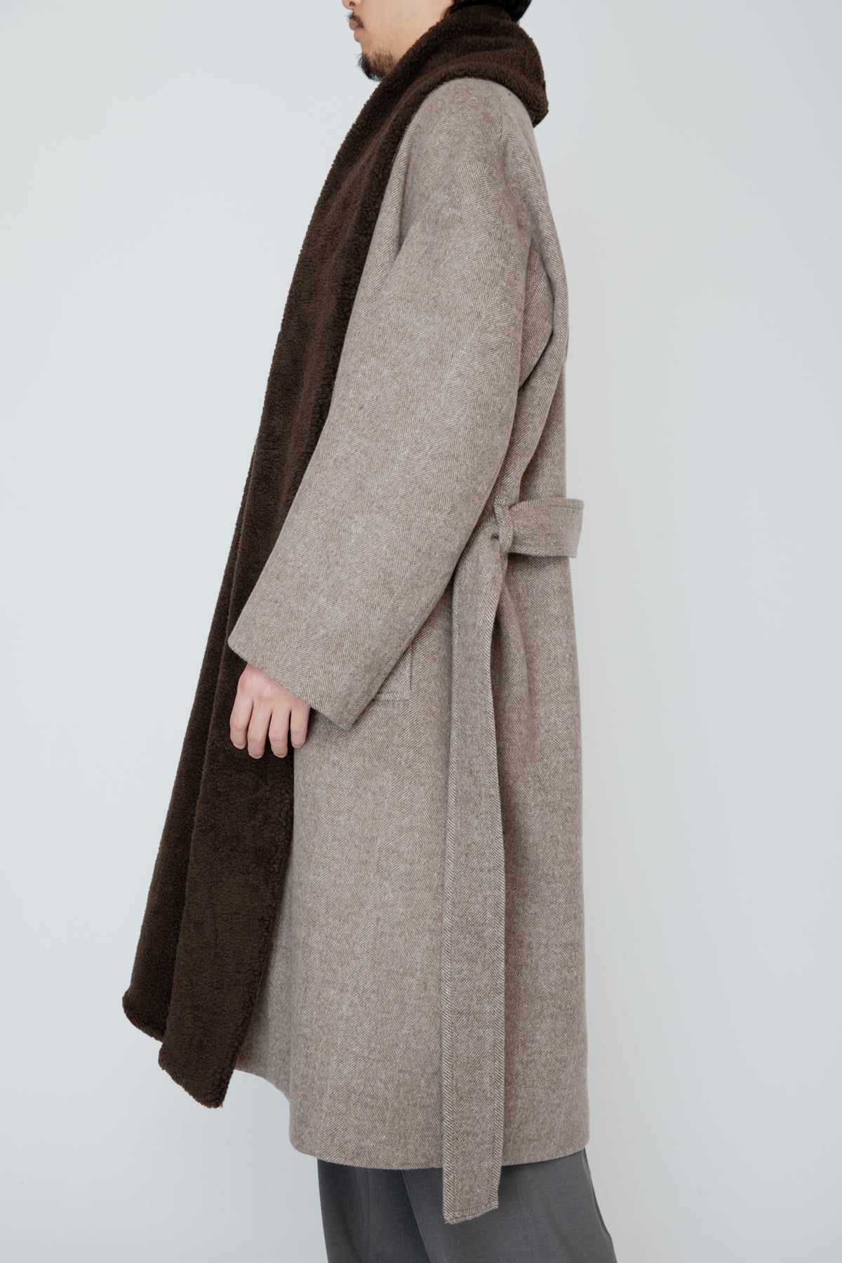 BELTED SHERPA COAT / BROWN HERRINGBONE