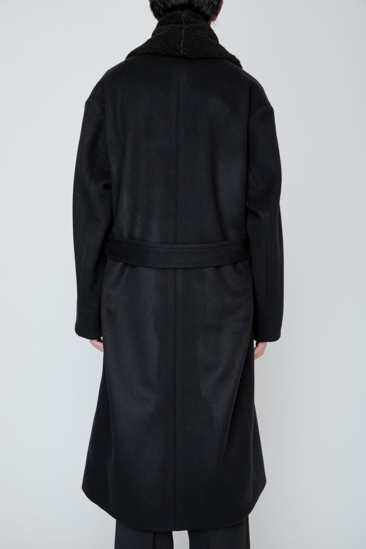 BELTED SHERPA COAT / BLACK
