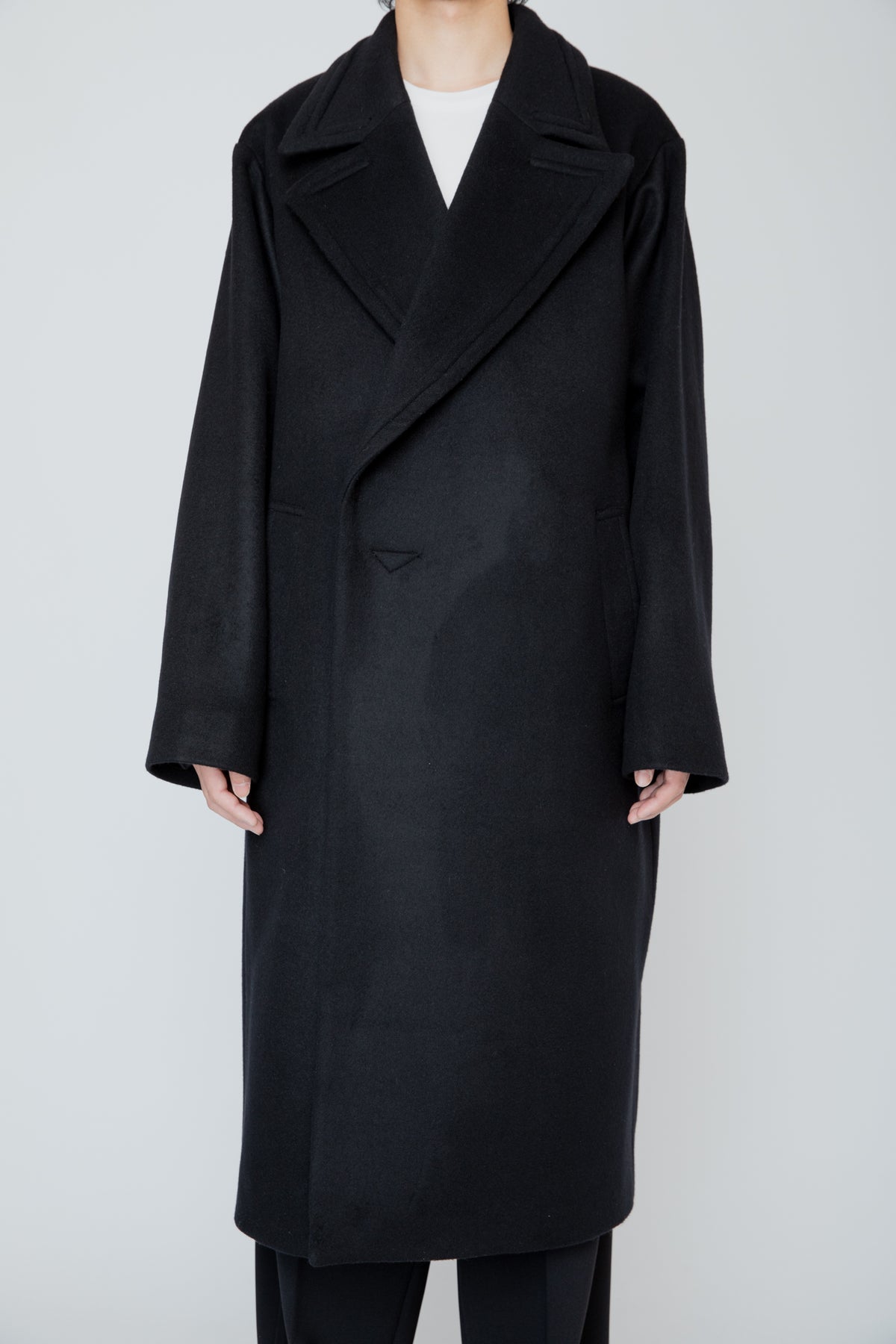 RELIEF FRAME COAT / BLACK