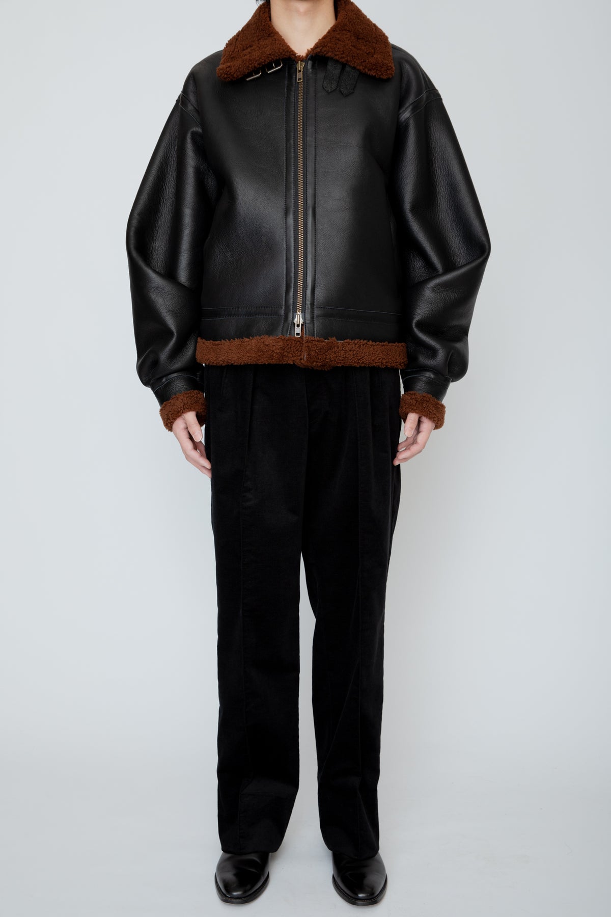 PLEATED AVIATOR JACKET / BLACK