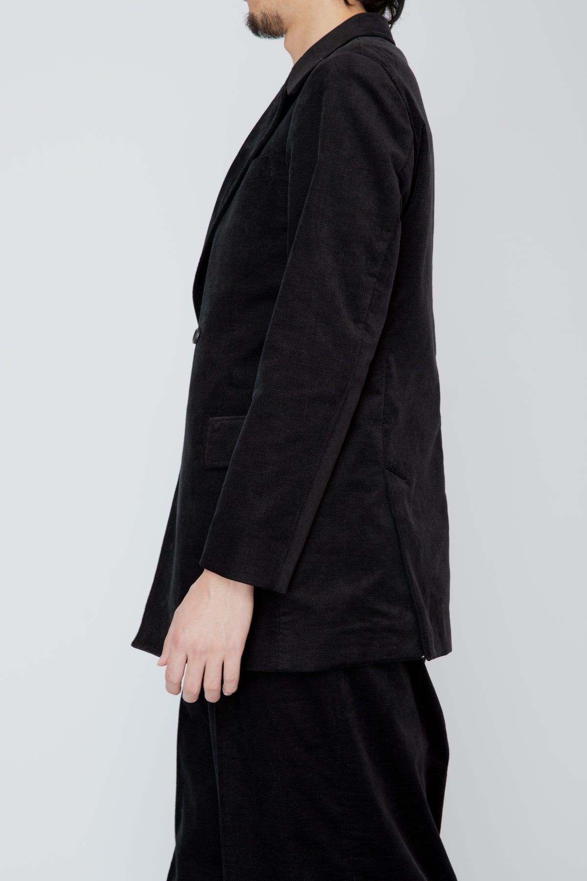 DOUBLE BREASTED SHORT JACKET / BLACK
