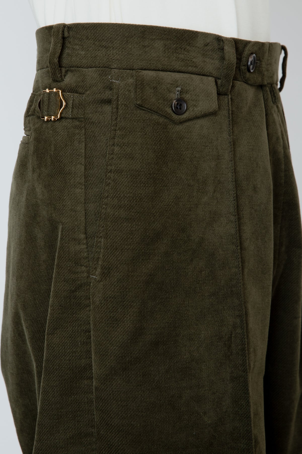 NO-TUCK HAKAMA TROUSERS / KHAKI