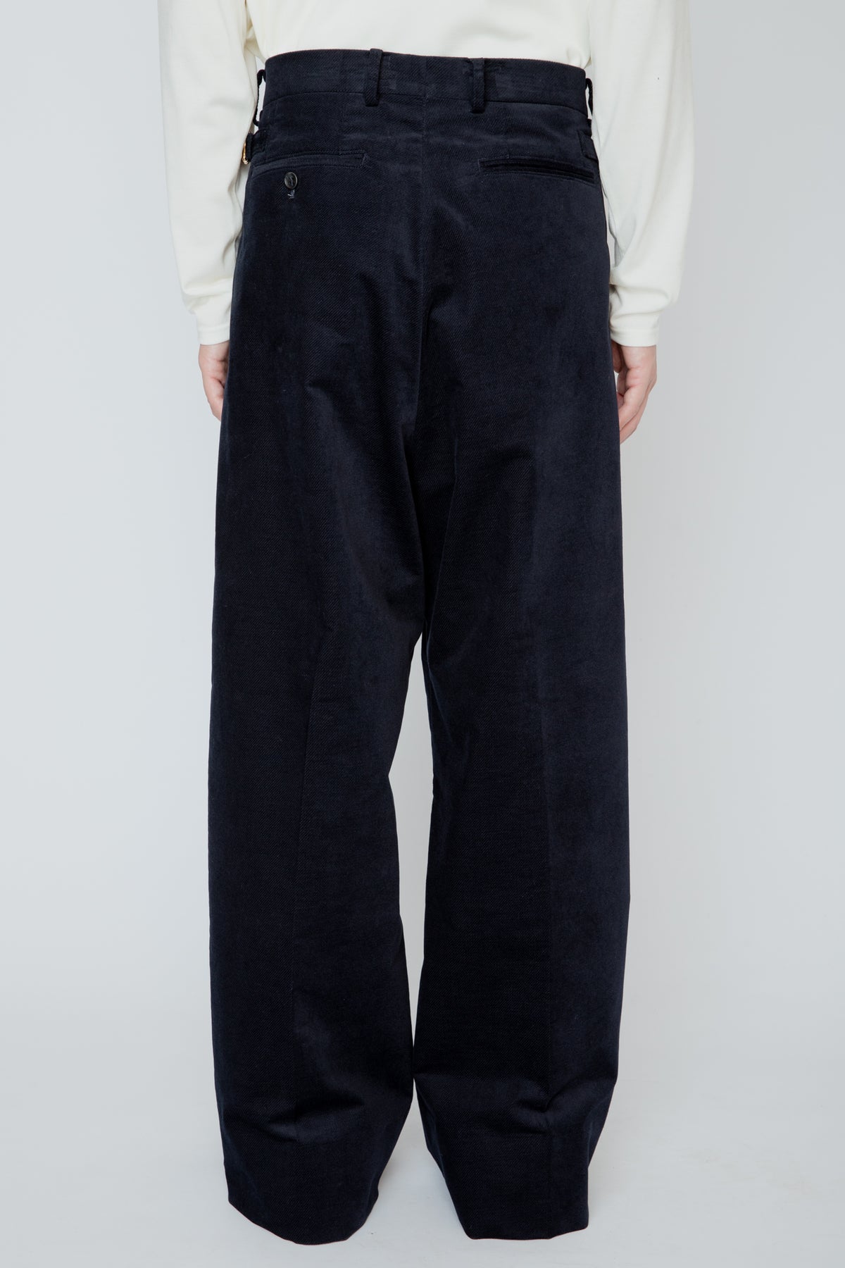 NO-TUCK HAKAMA TROUSERS / NAVY
