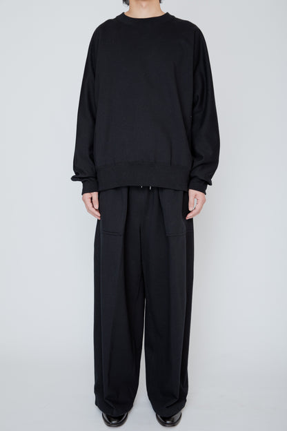 ONE-SIDE KIMONO SLEEVE SWEATSHIRT_LOOSE FIT / BLACK