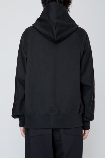 ONE-SIDE KIMONO SLEEVE ZIP-UP HOODIE_LOOSE FIT / BLACK