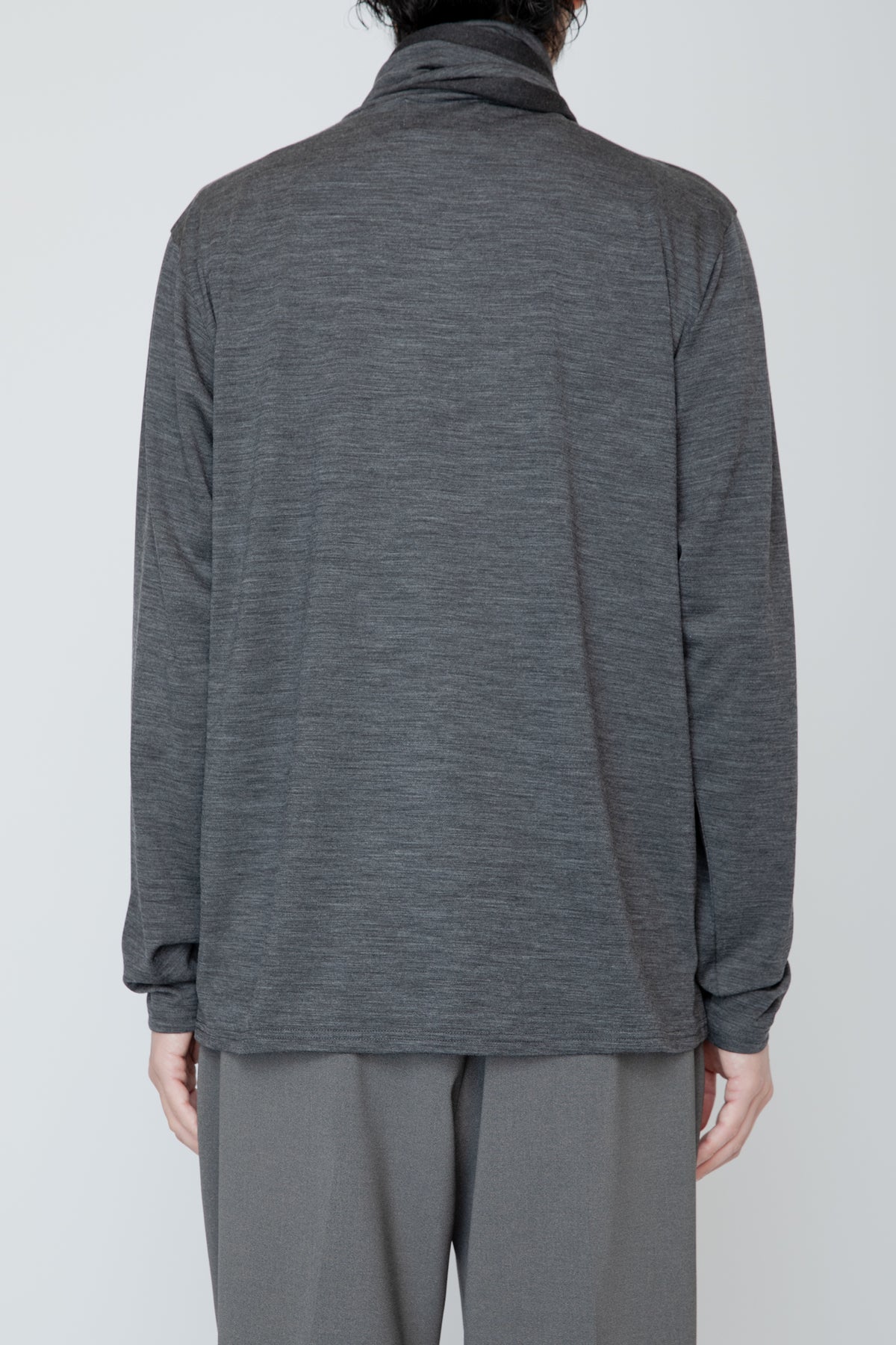 WASHABLE-WOOL HIGH NECK SHIRT / TOP GRAY