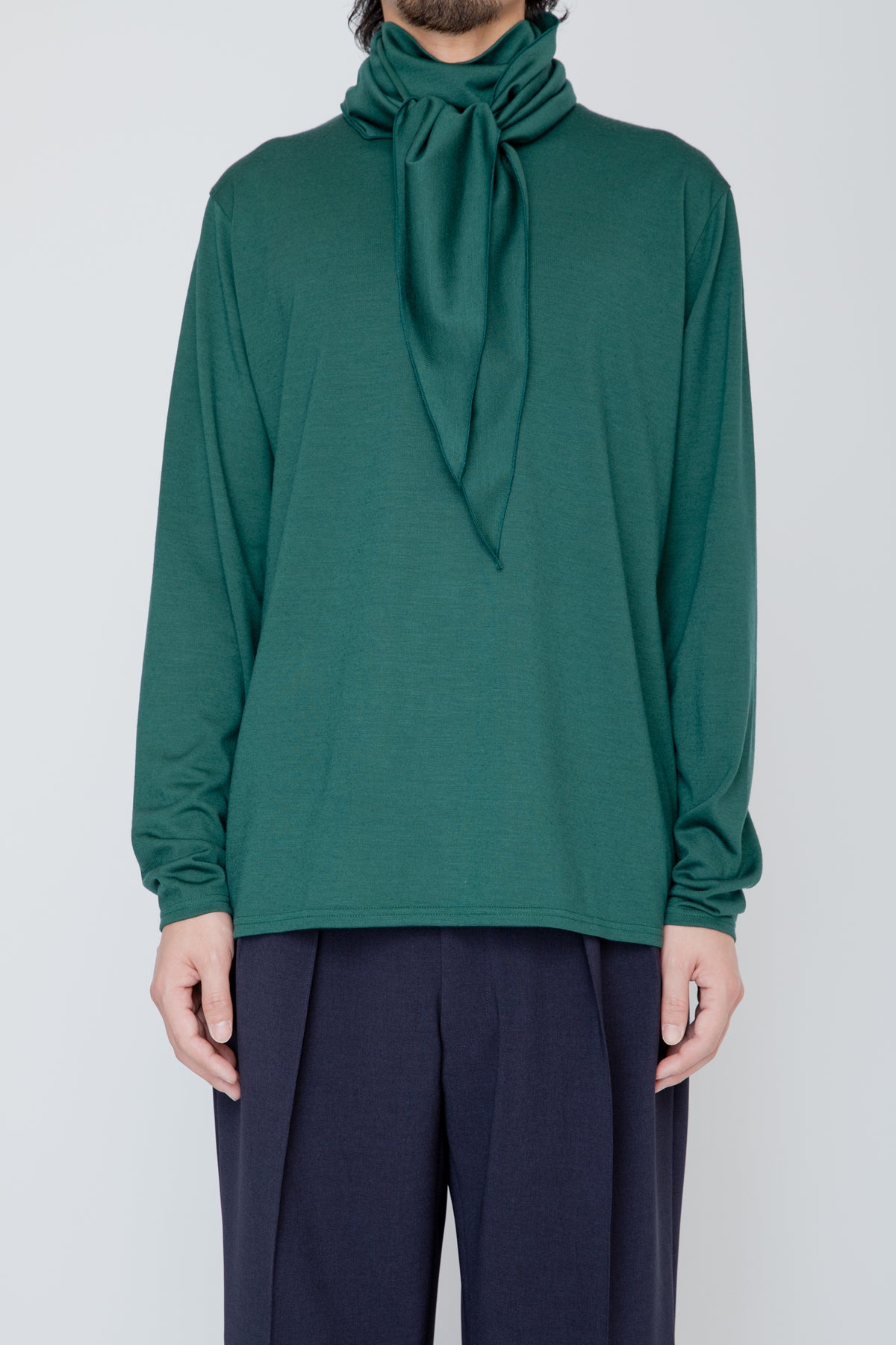 WASHABLE-WOOL HIGH NECK SHIRT / GREEN