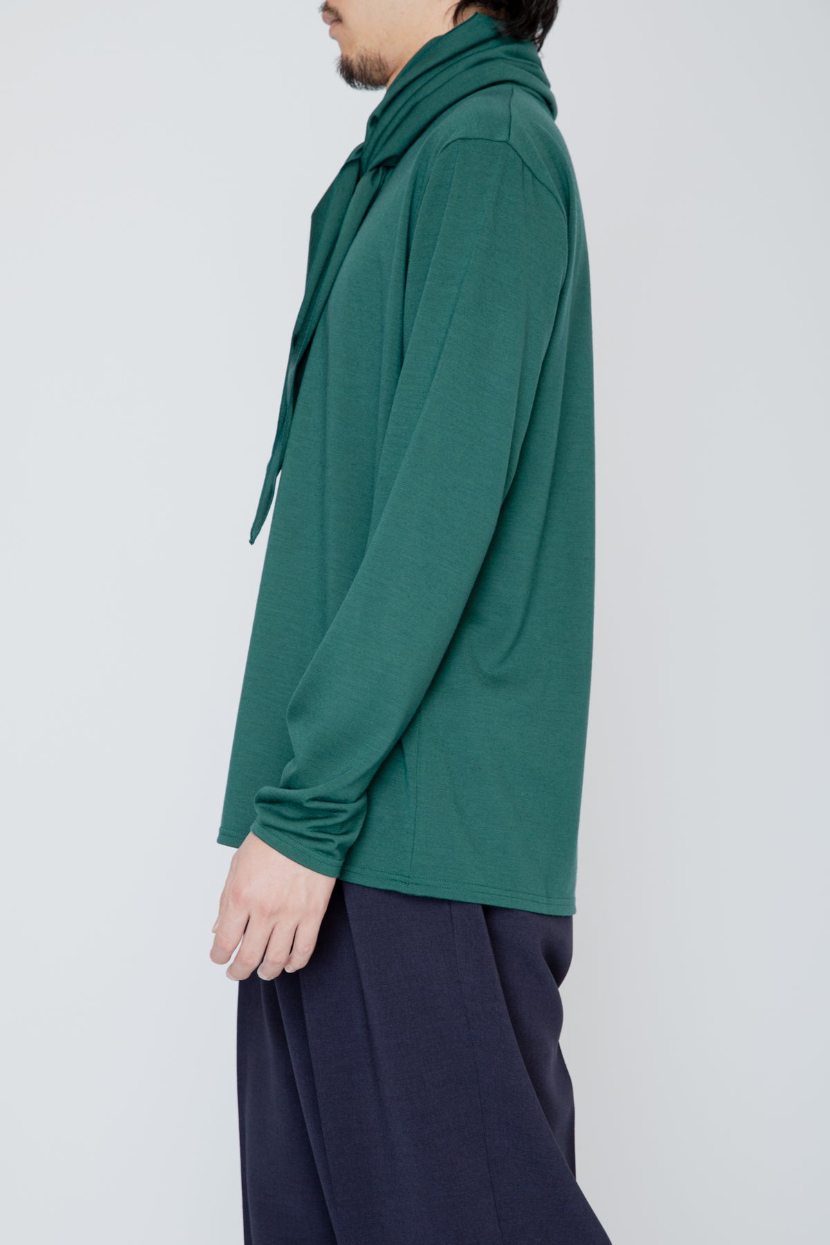 WASHABLE-WOOL HIGH NECK SHIRT / GREEN