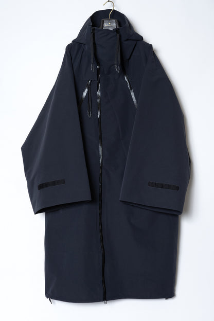 BREATHABLE WATERPROOF MOUNTAIN COAT / BLACK